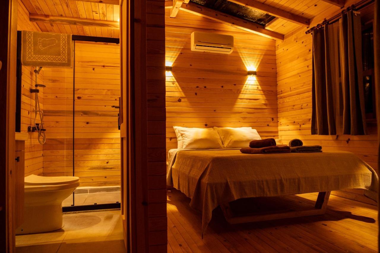 Goat Bungalow And Camping 호텔 파랄리아 외부 사진